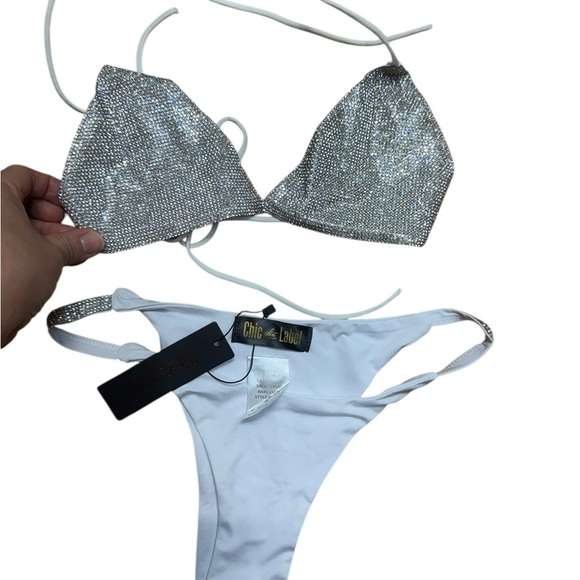 Chic the lebel.  Silver and White Minimalist Bikini Set - Picture 2 of 6
